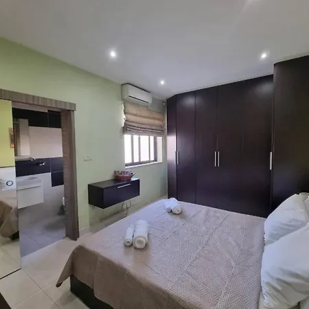 Apartment Penthouse In St Julian