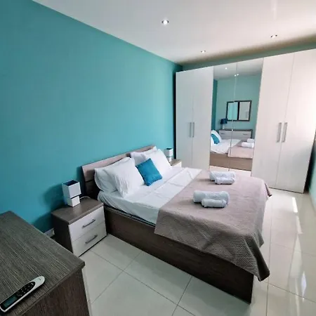 Penthouse In St Julian