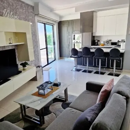 Penthouse In St Julian Apartament Sliema
