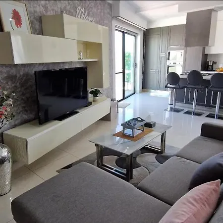 Penthouse In St Julian *